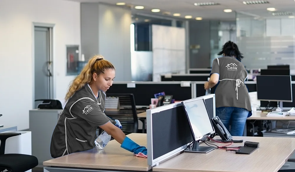 celik-gebaeudeservice-index-damen